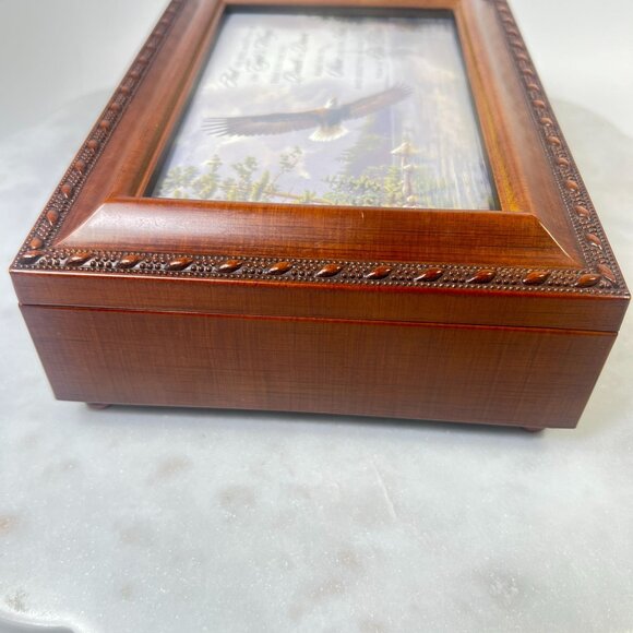 Sunkyo Wooden Musical Keepsake Box Plays On Eagles Wings Picture Frame Eagle - Picture 3 of 8